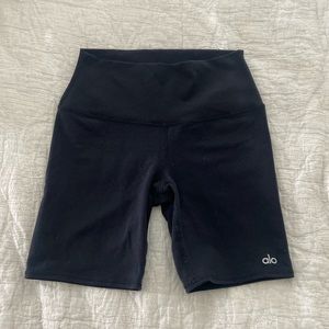 Alo biker shorts
